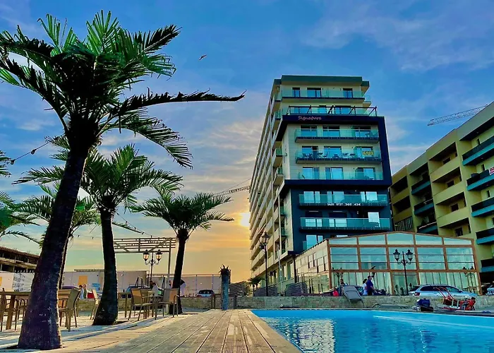 Ilaria-endless Summer Mamaia Nord