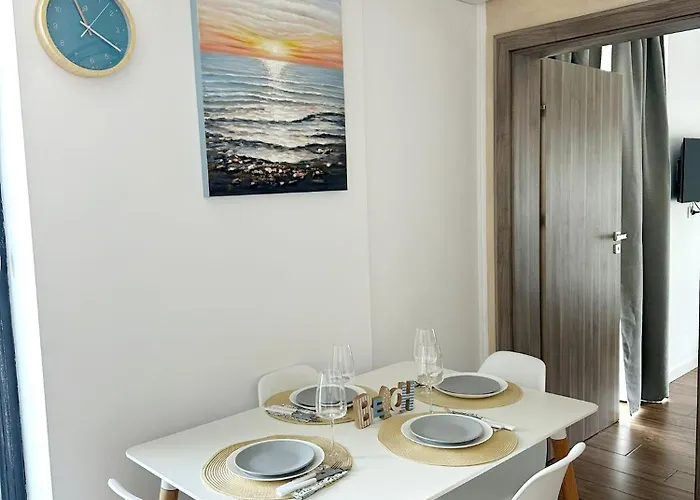 Ilaria-endless Summer Mamaia Nord *